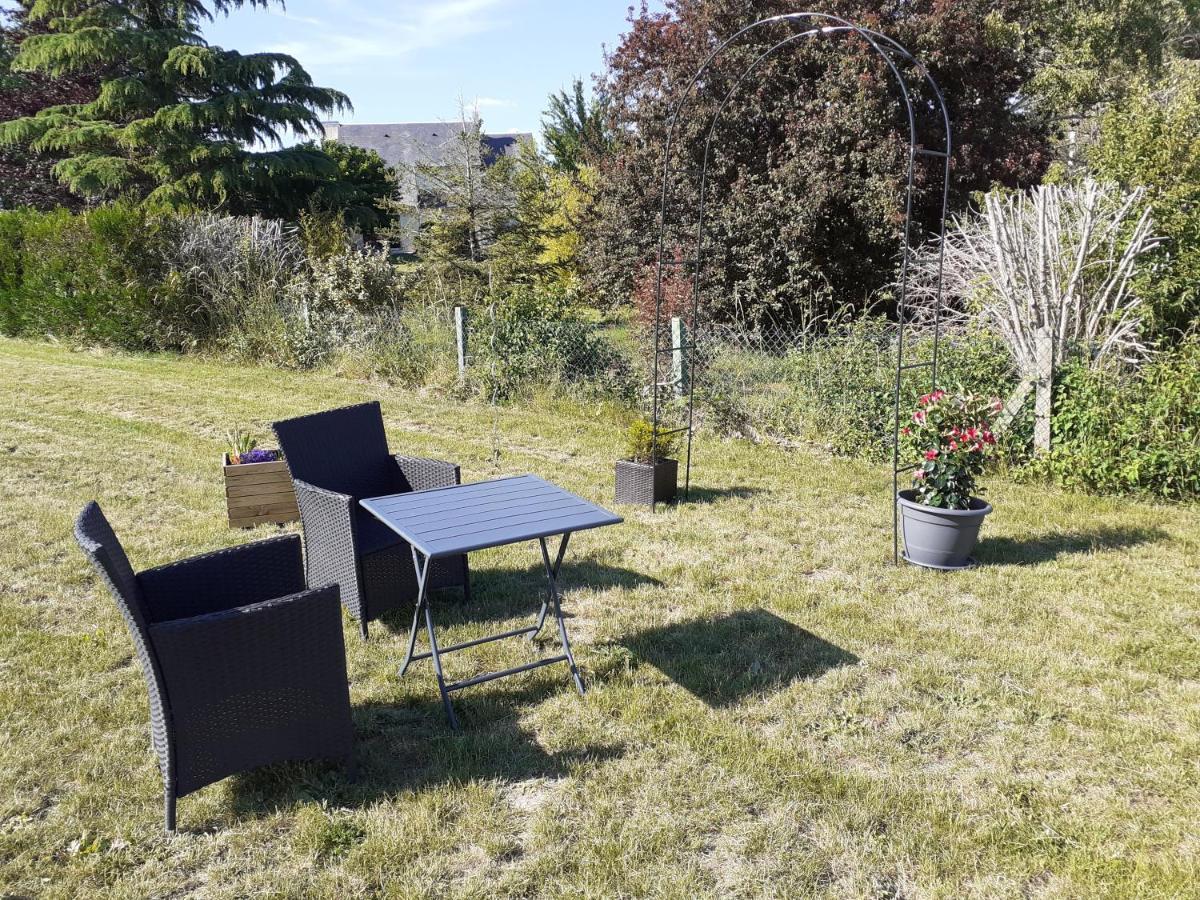 L'Escapade Lochoise Bed & Breakfast Génillé Екстериор снимка